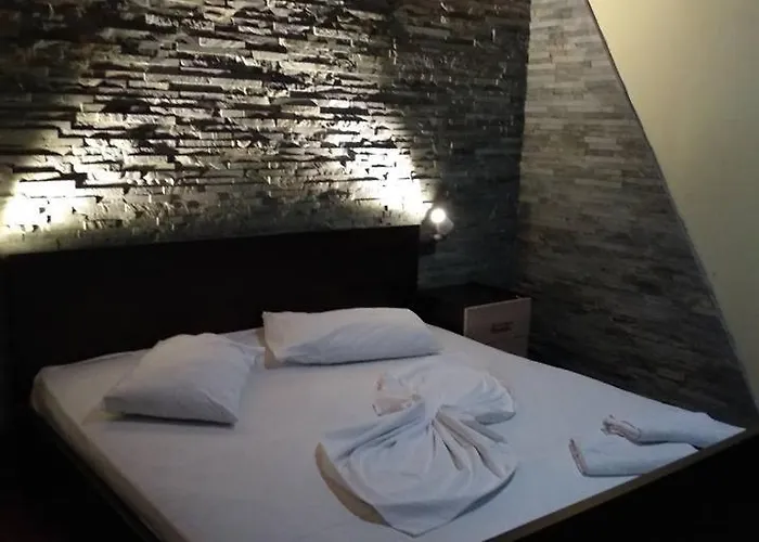 Timebasishotel Studenti Tirana