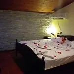 Studenti Love hotel Tirana